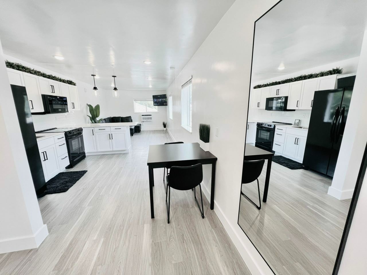The Freehand Apartments Image 42