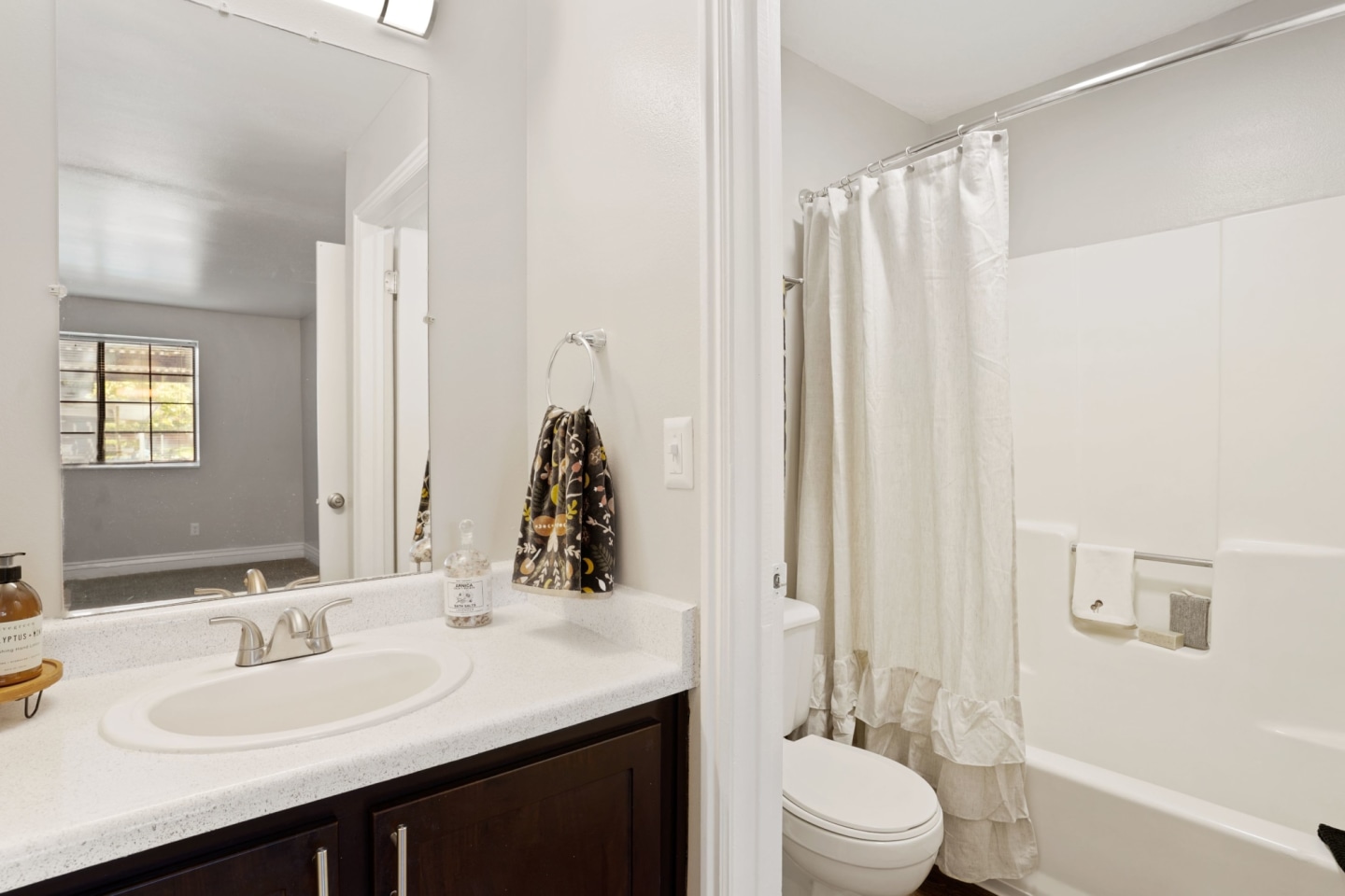 Royal Ridge Image 12