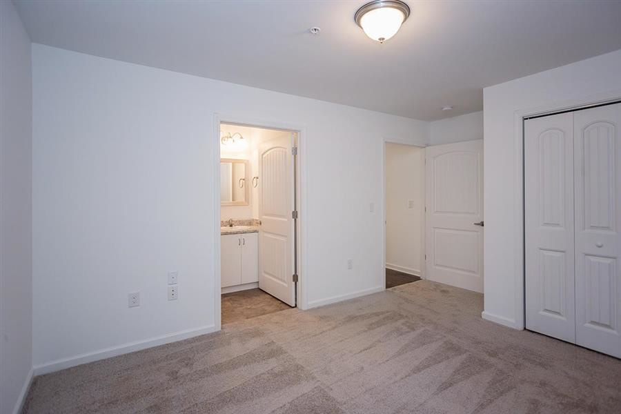 Barrington Image 7