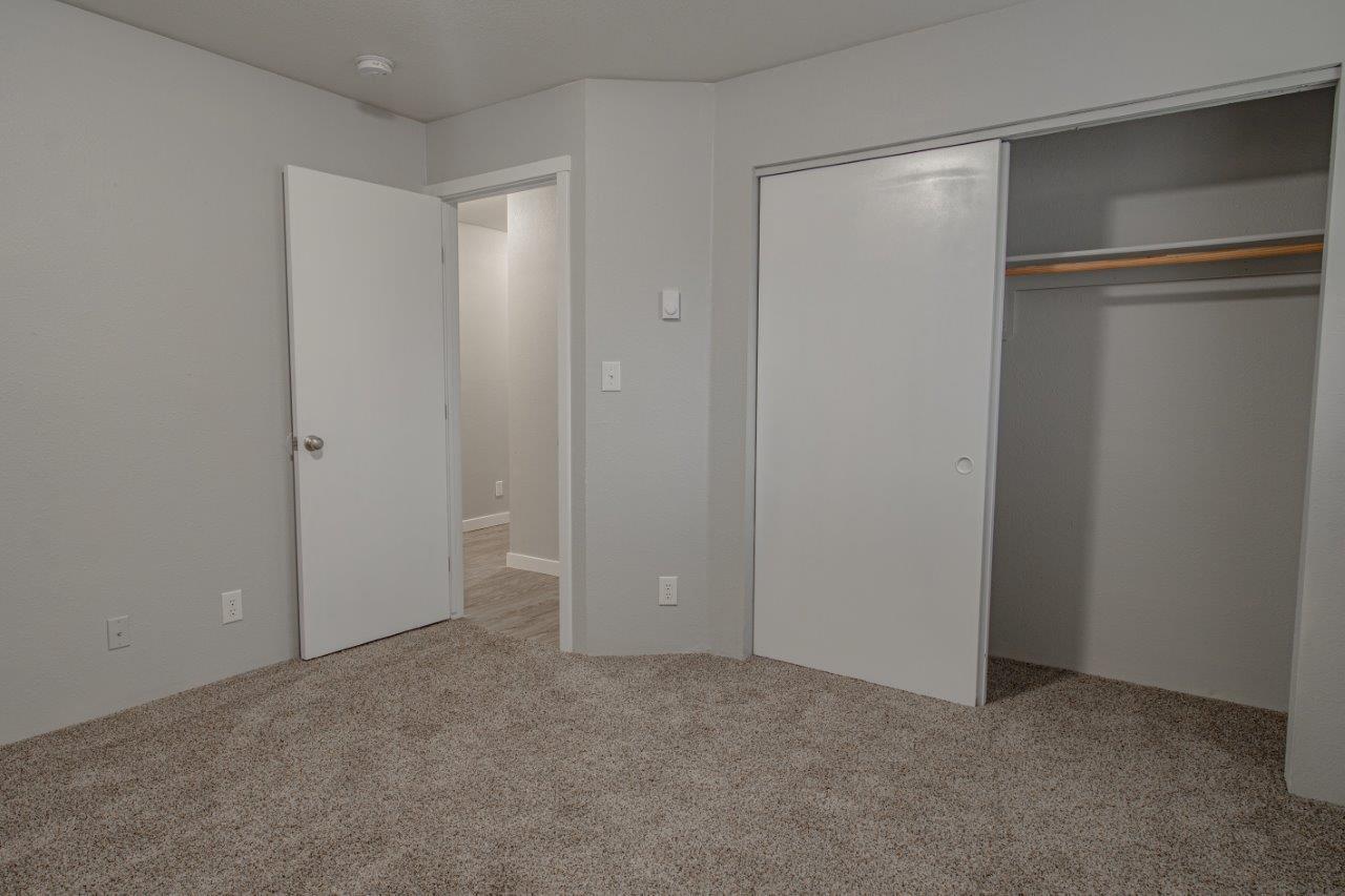 Deercreek Apartments Image 7