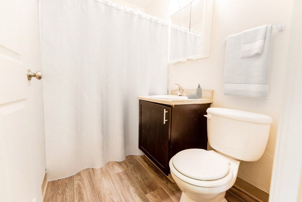 Pacific Walk Townhomes Image 22