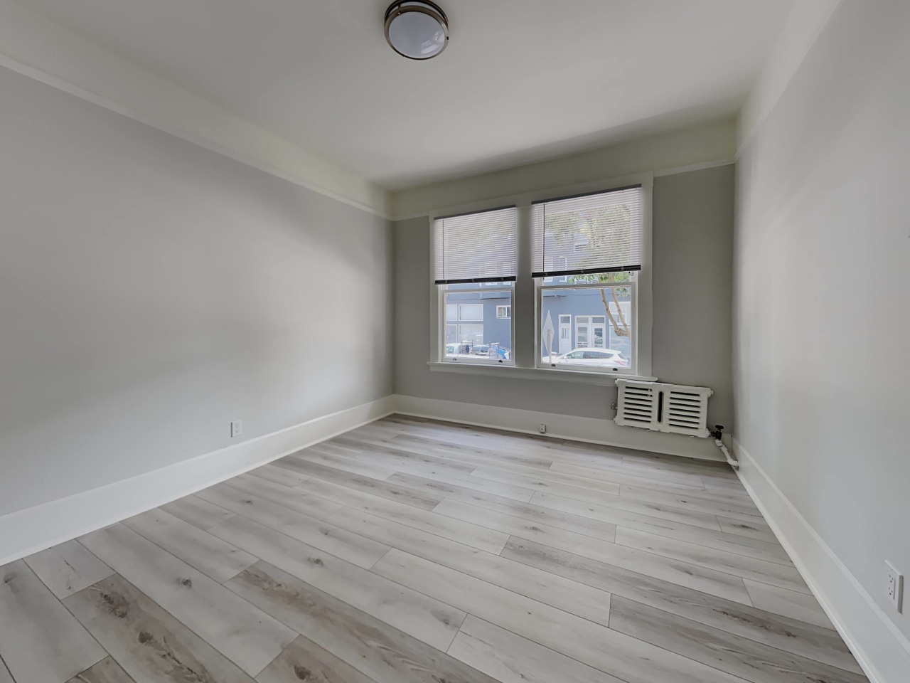 590 8th Ave Image 11