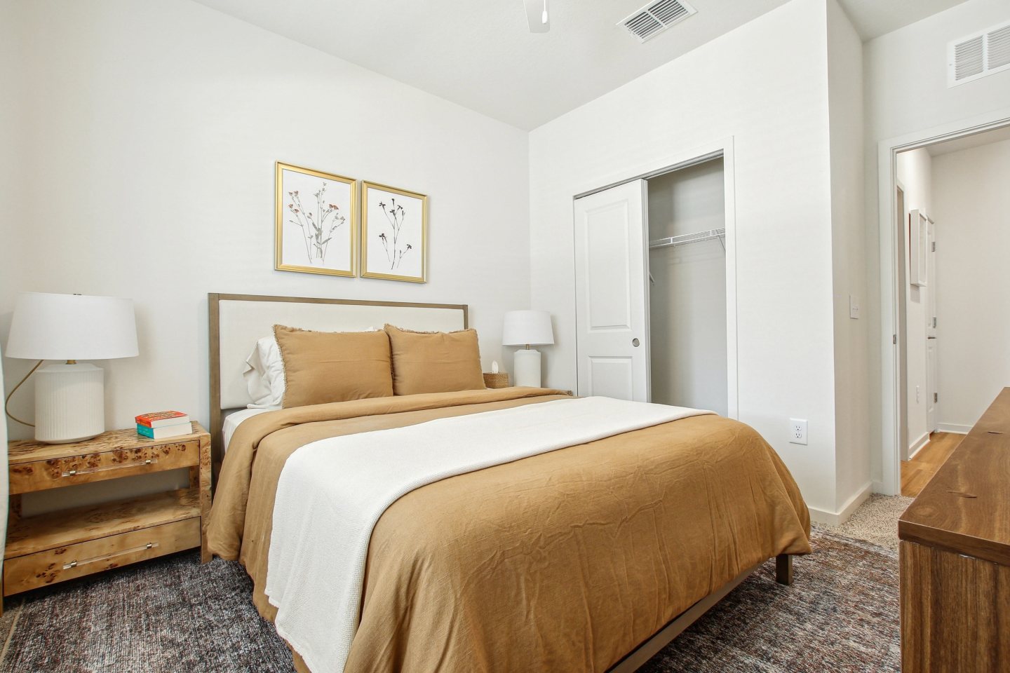 Sundance Trail Apartments Image 5