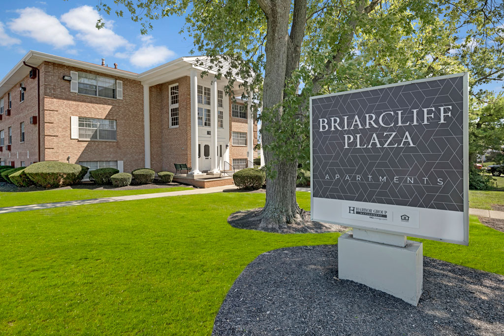 Briarcliff Plaza Image 14