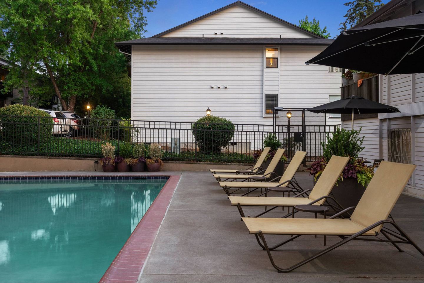 Montclair Terrace Image 3