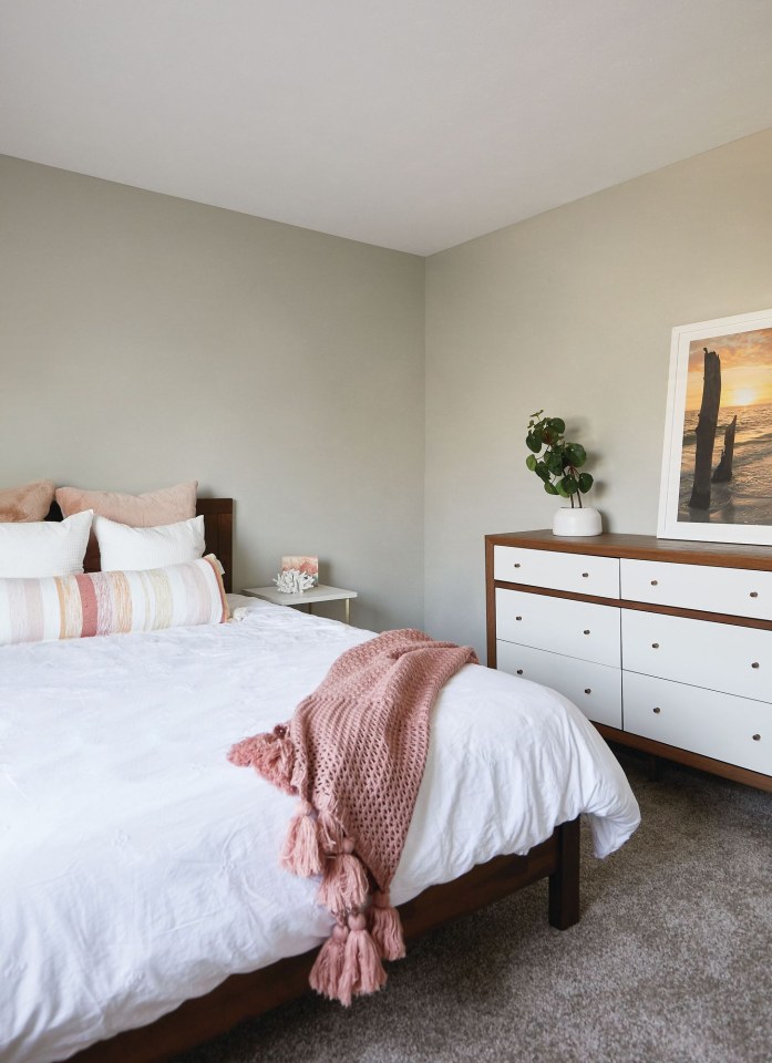 Lakeshore Flats Image 37