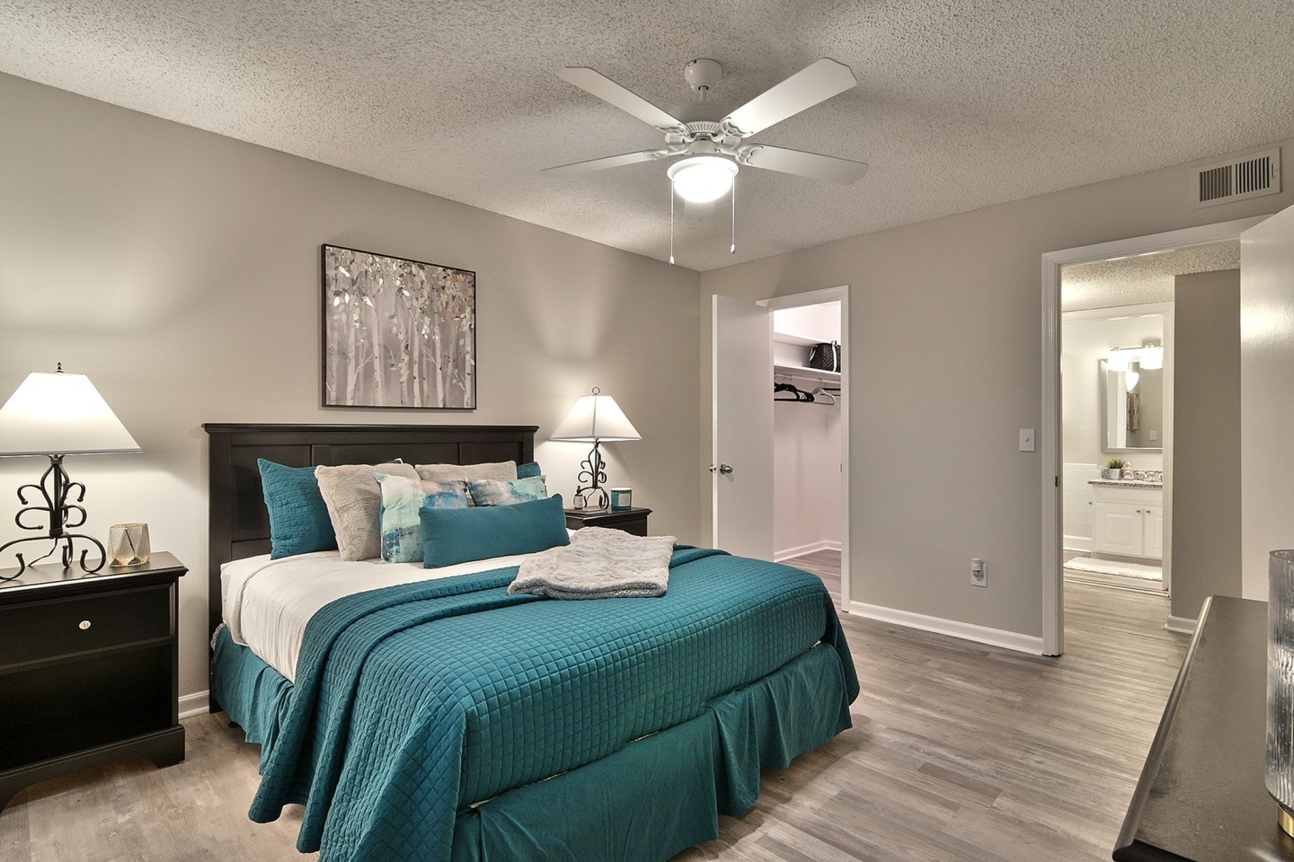 Granby Oaks Image 13
