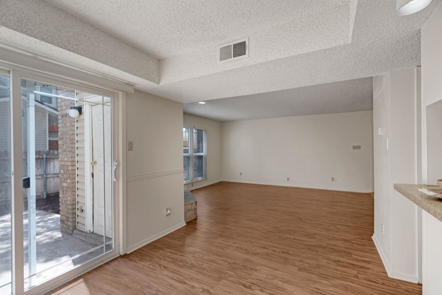 SUMMERTREE PLACE Image 6
