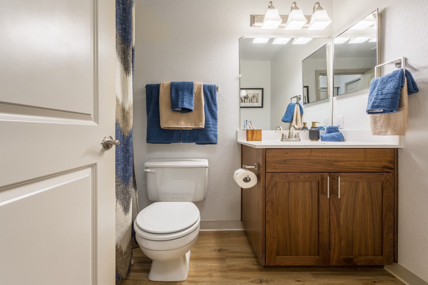 Artesia Apartments Image 9