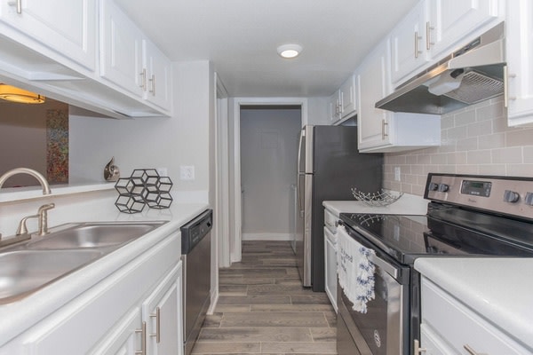 Armand Place Image 7