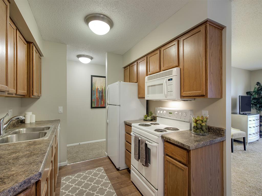 Oakwood Apartments Image 1