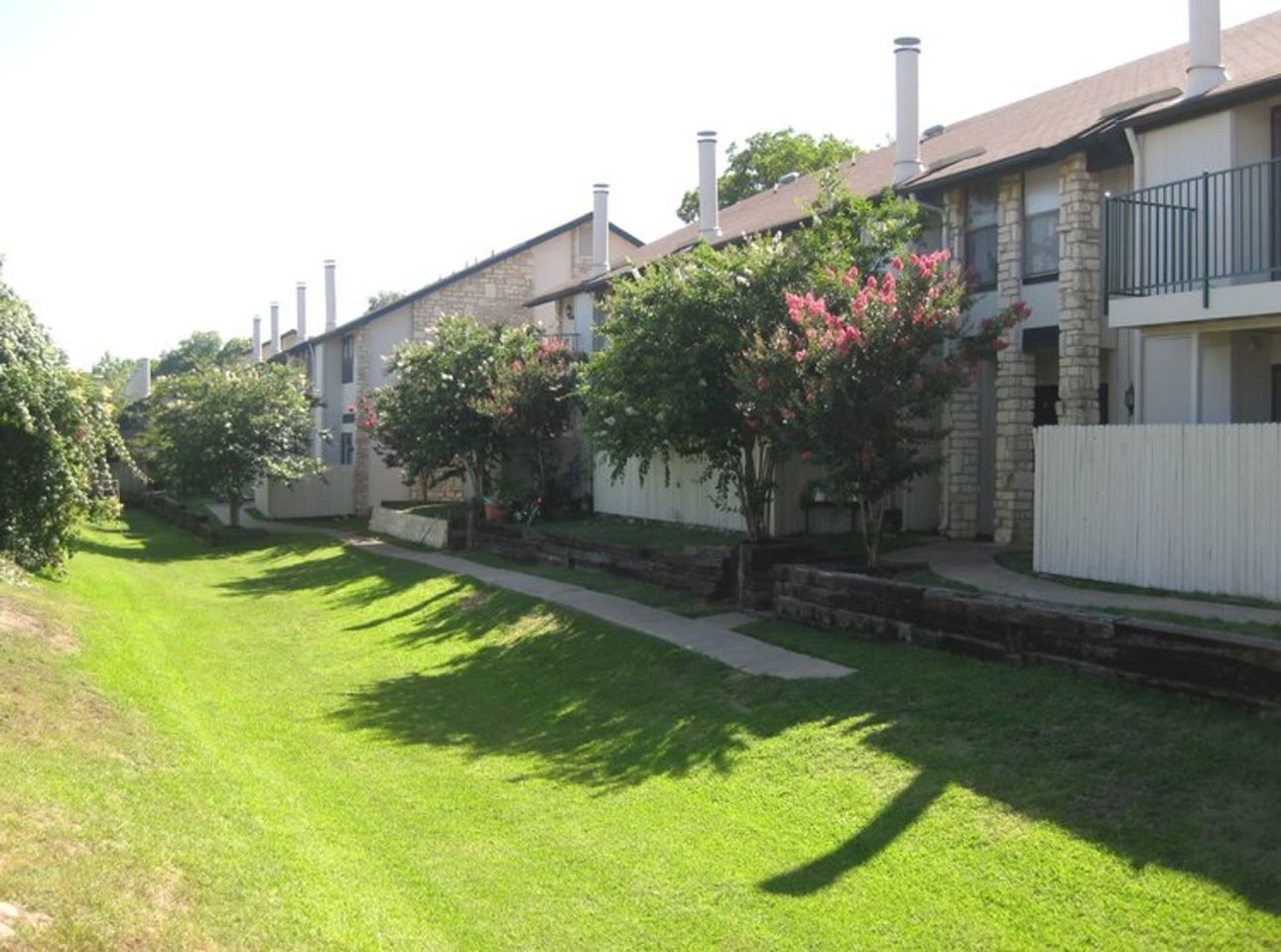 Woodwillow Townhomes Image 5