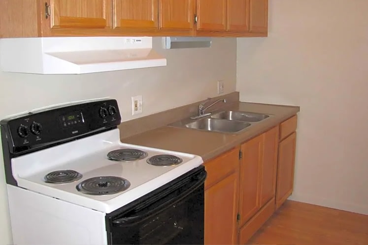 Metro Pointe Apartments Image 5