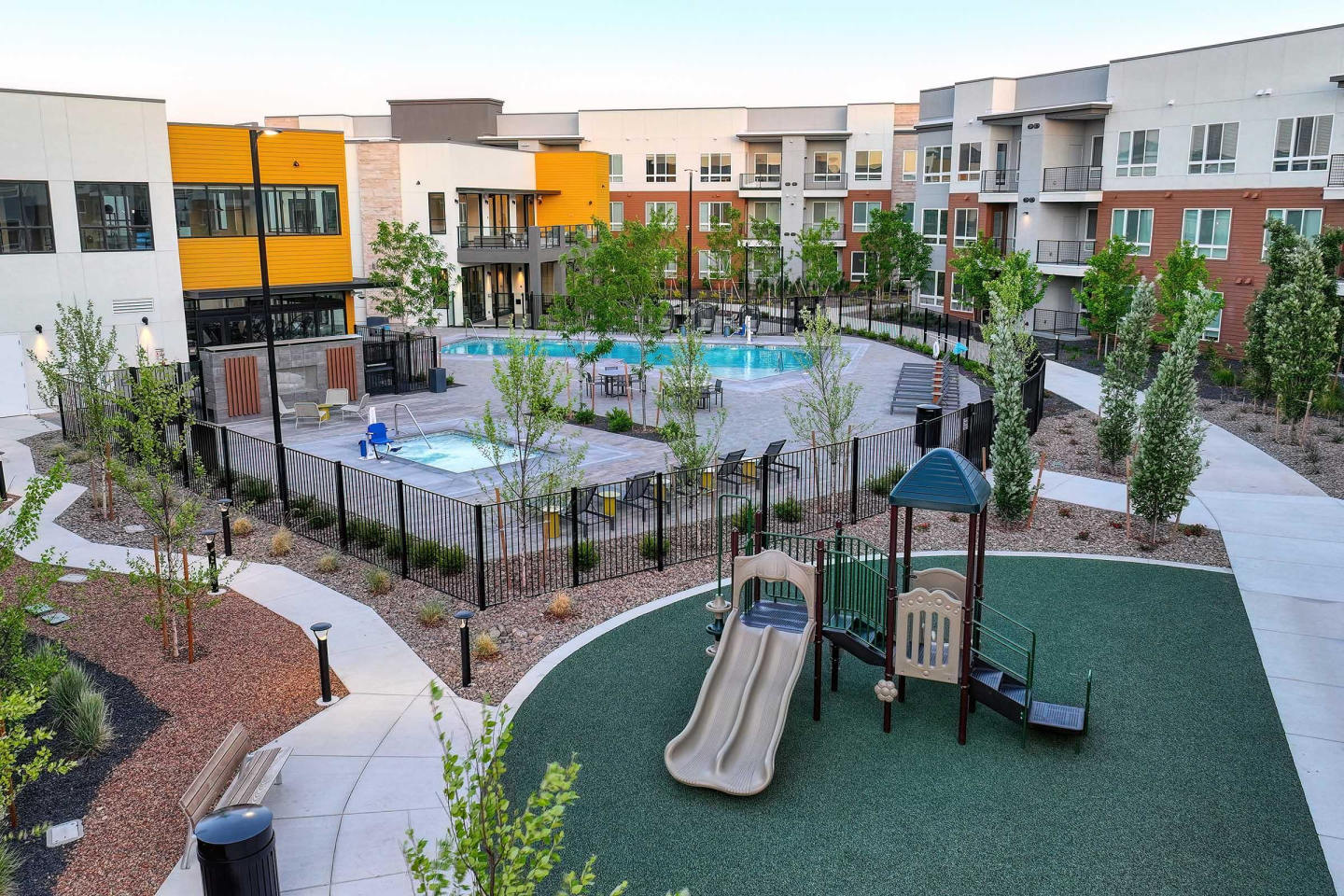Halcyon Apartments Image 52