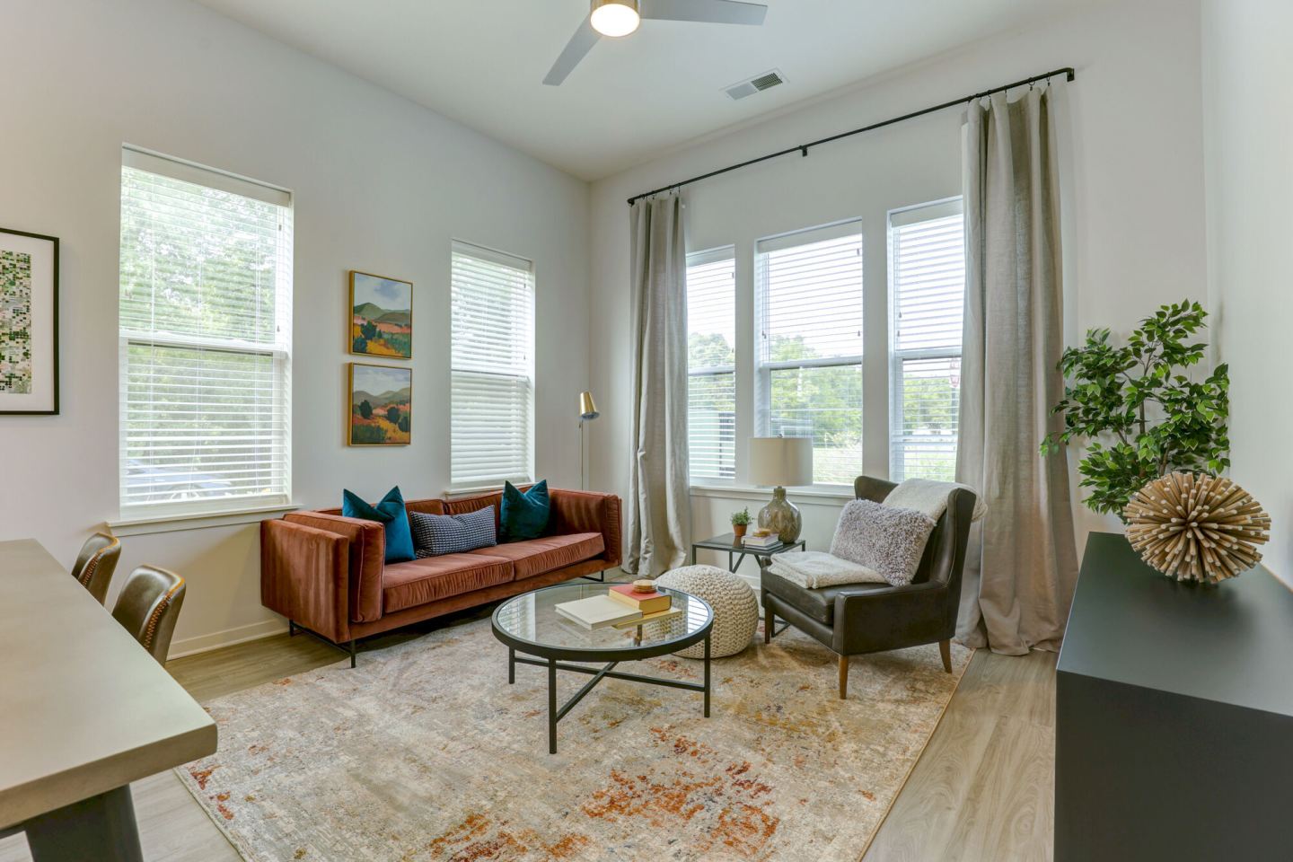 Pullman Pointe Image 4