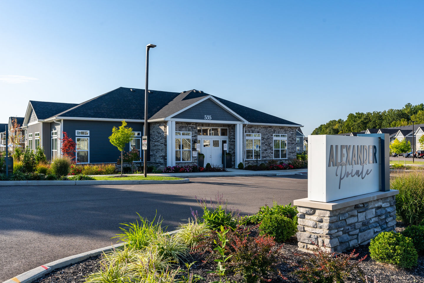 Alexander Pointe Apartments Image 2