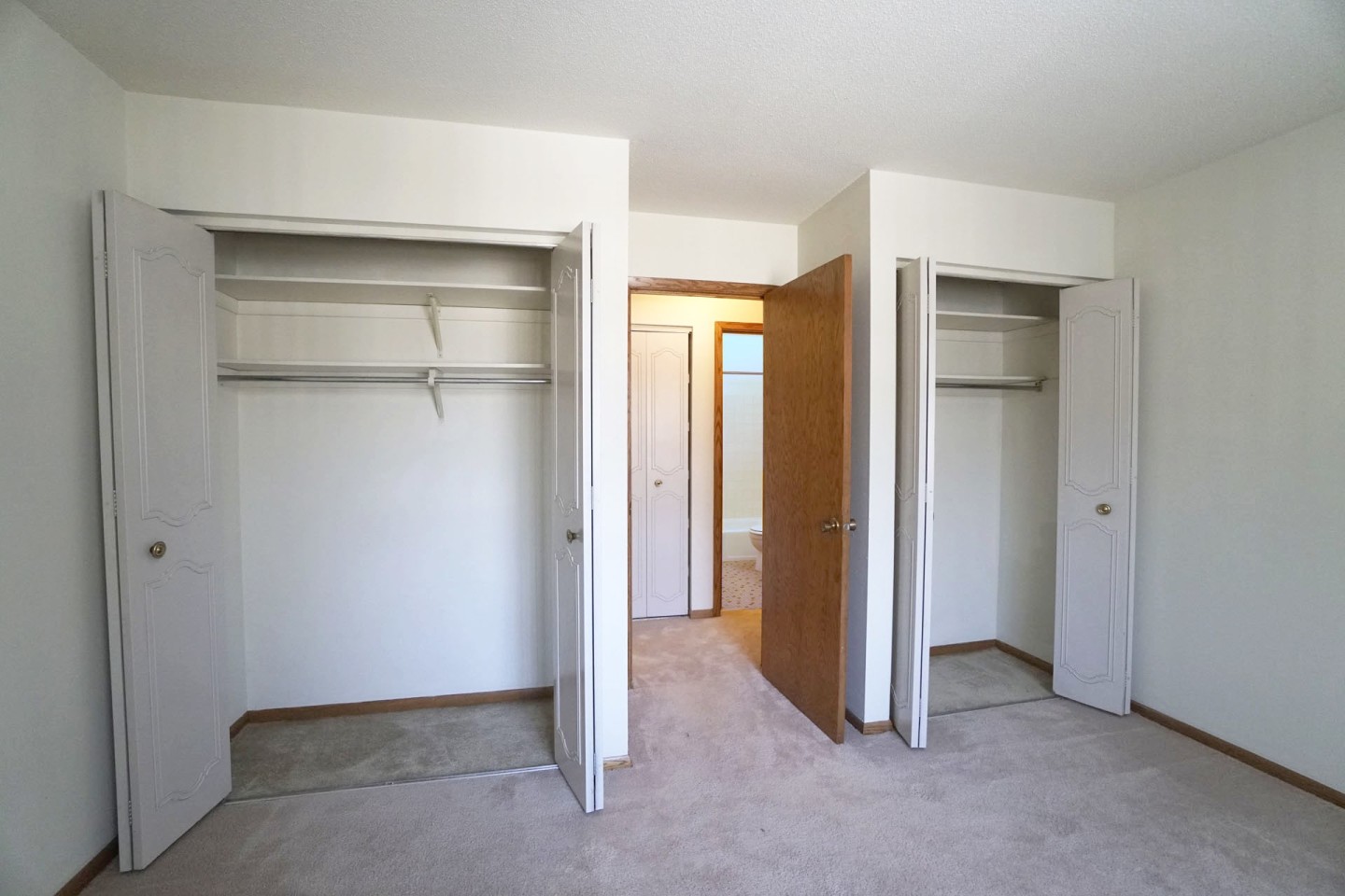 Lake Phalen Place Image 10