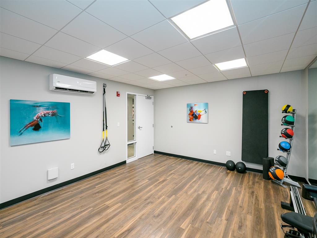 Blvd 64 Apartments Image 11