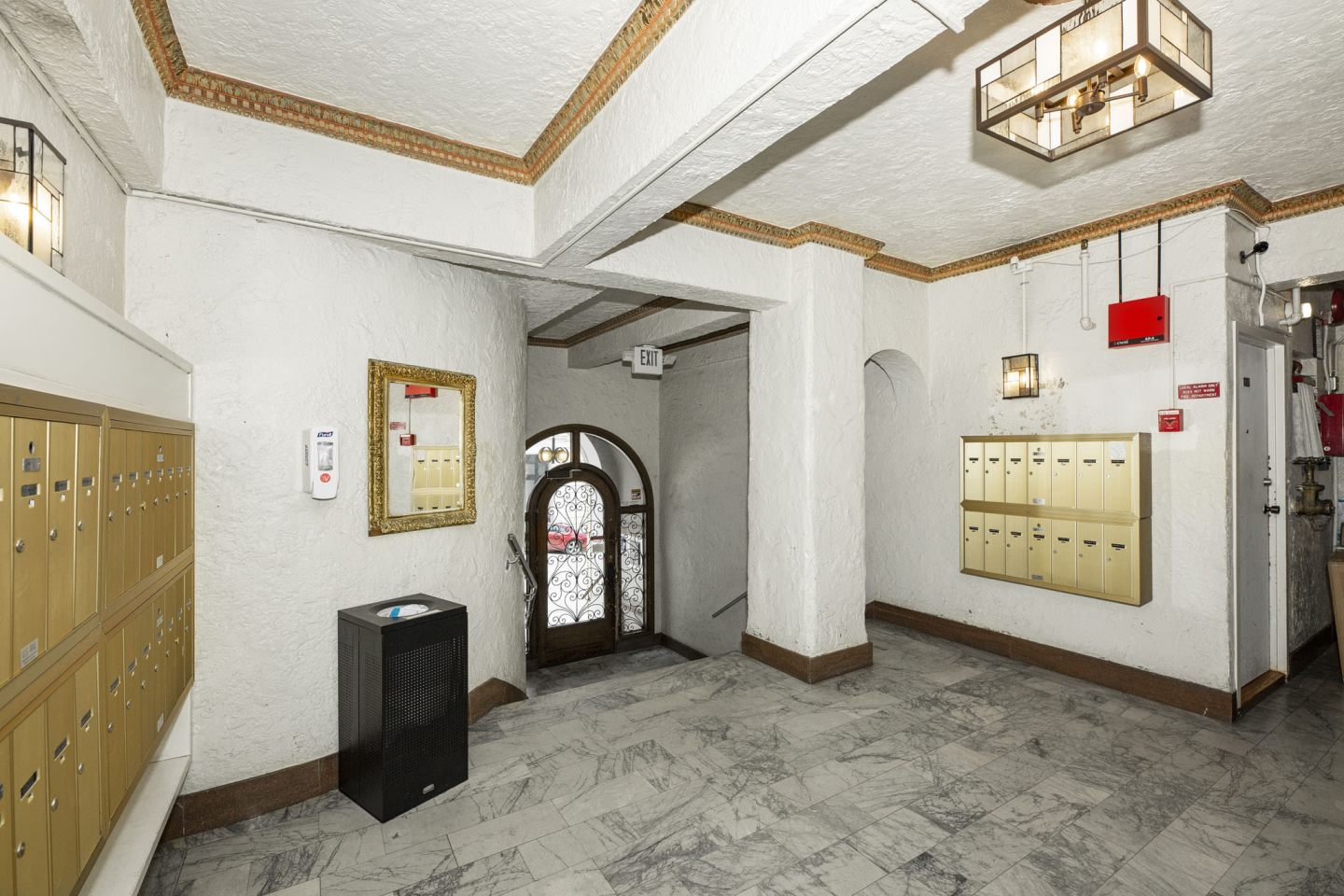 665 Pine Street Image 19