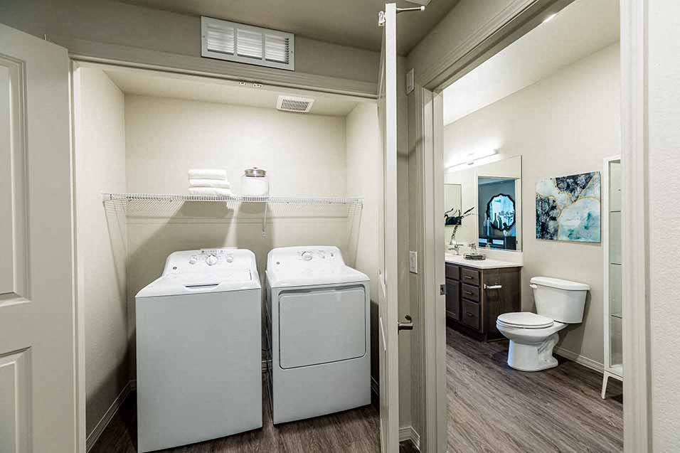 Rise Apartment Homes Image 10