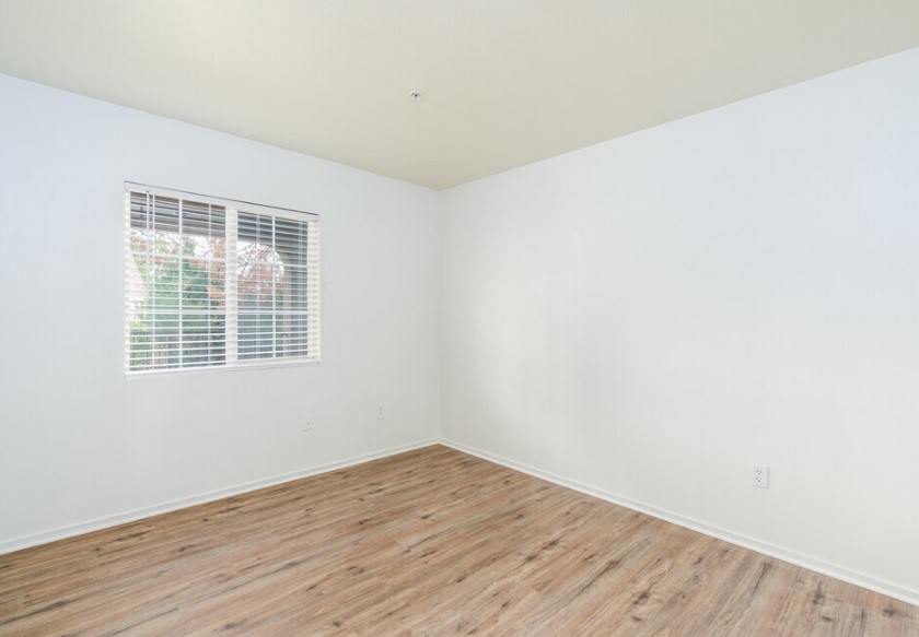 Twin Palm Apartments Image 18