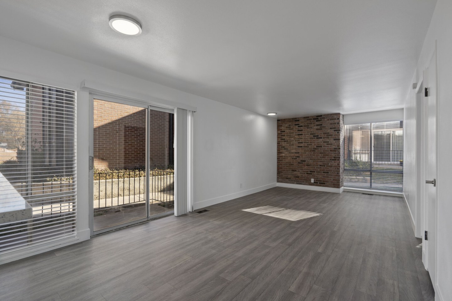 The Franklyn Apartments Image 4