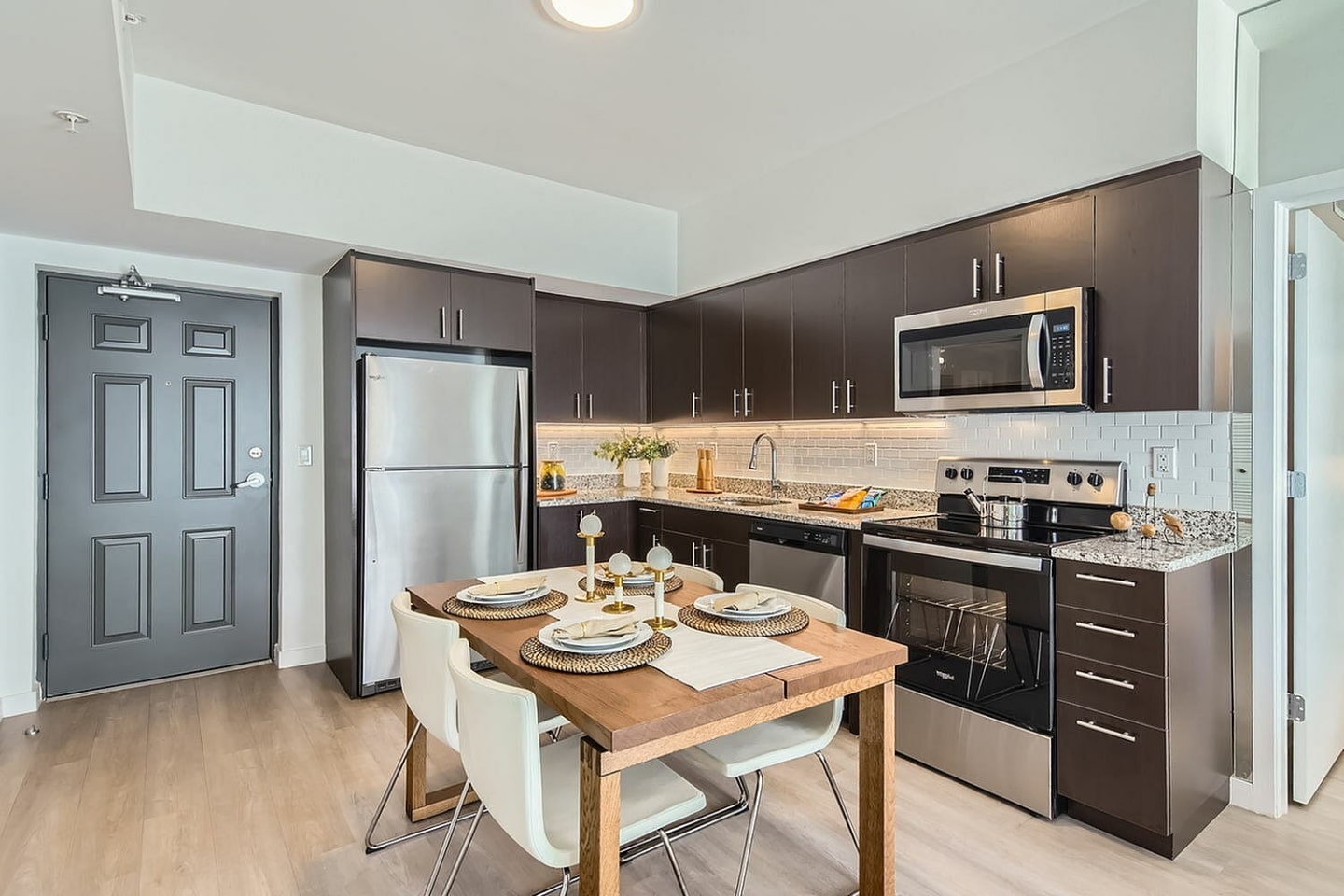 Amelia Apartments Image 1