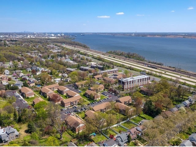 Hillside Pointe Image 14