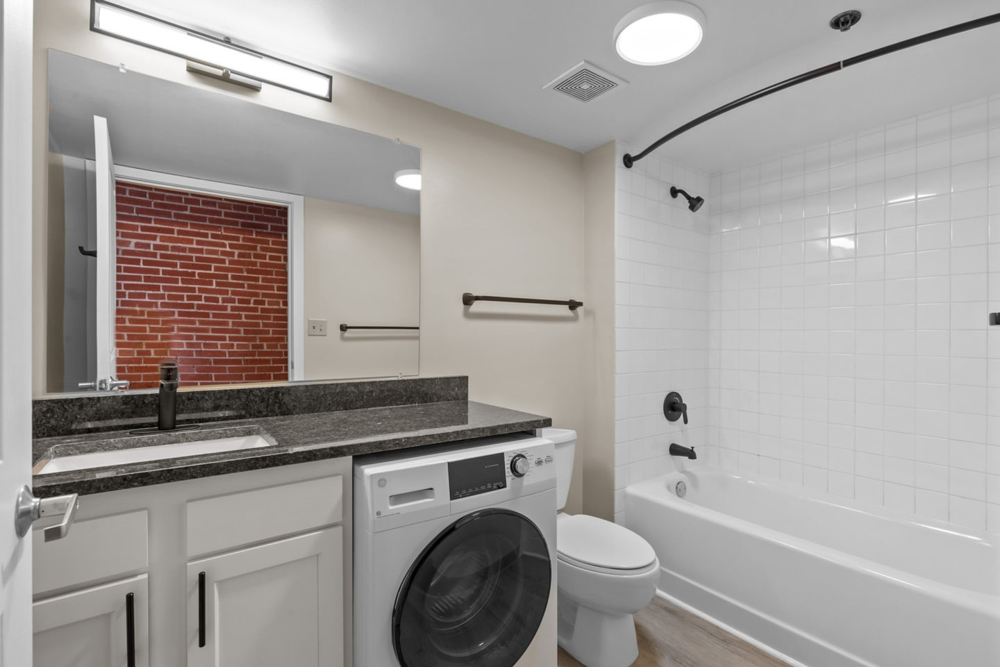 Vangard Lofts Image 4