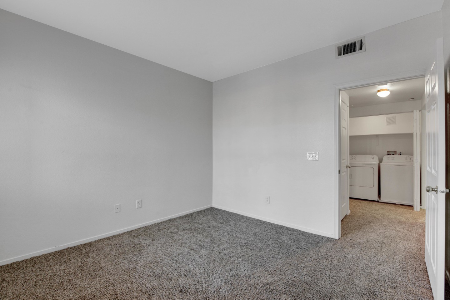 Aspen Peak Apartments Image 39