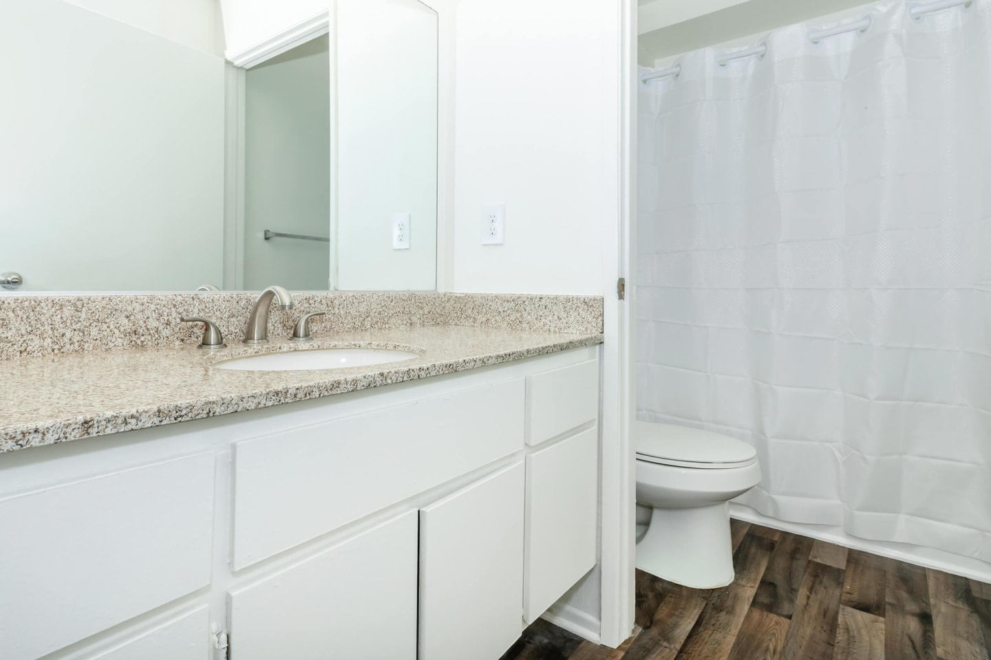 Pinecrest Apartment Homes Image 30
