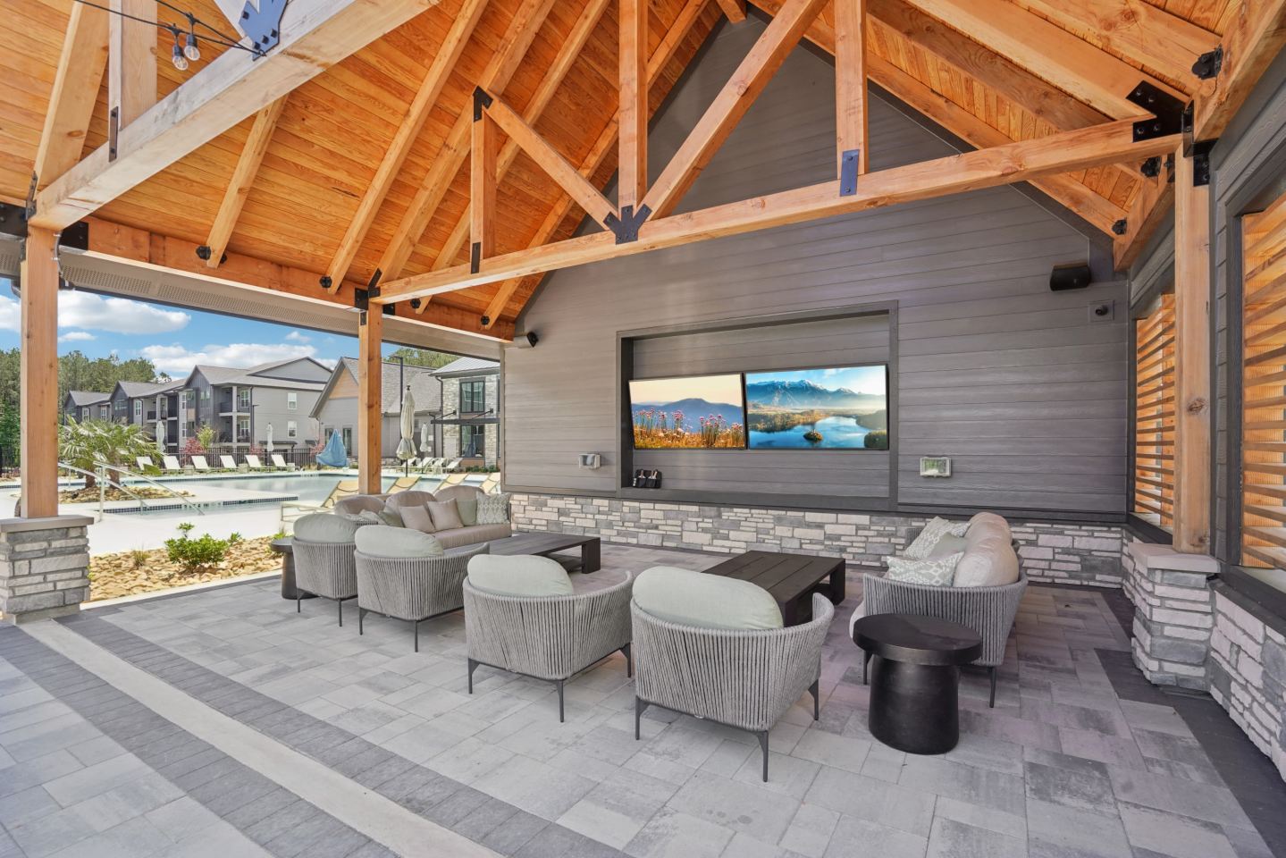 The Pullman Luxury Apartment Homes Image 93