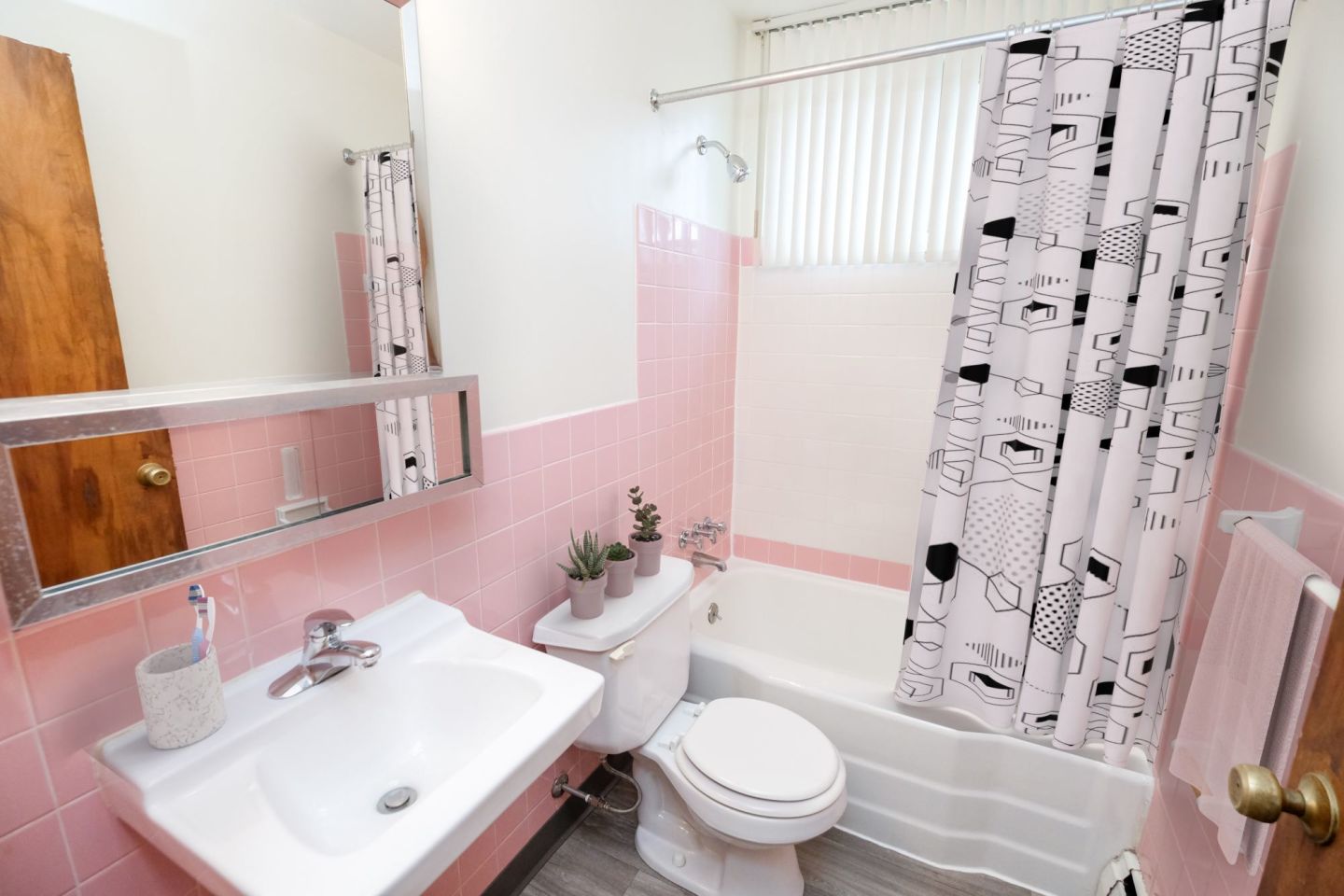 Southdale Parc Image 16