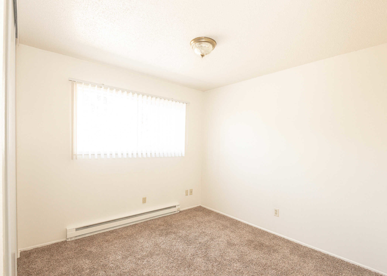 Churchill Gardens Apartments Image 1