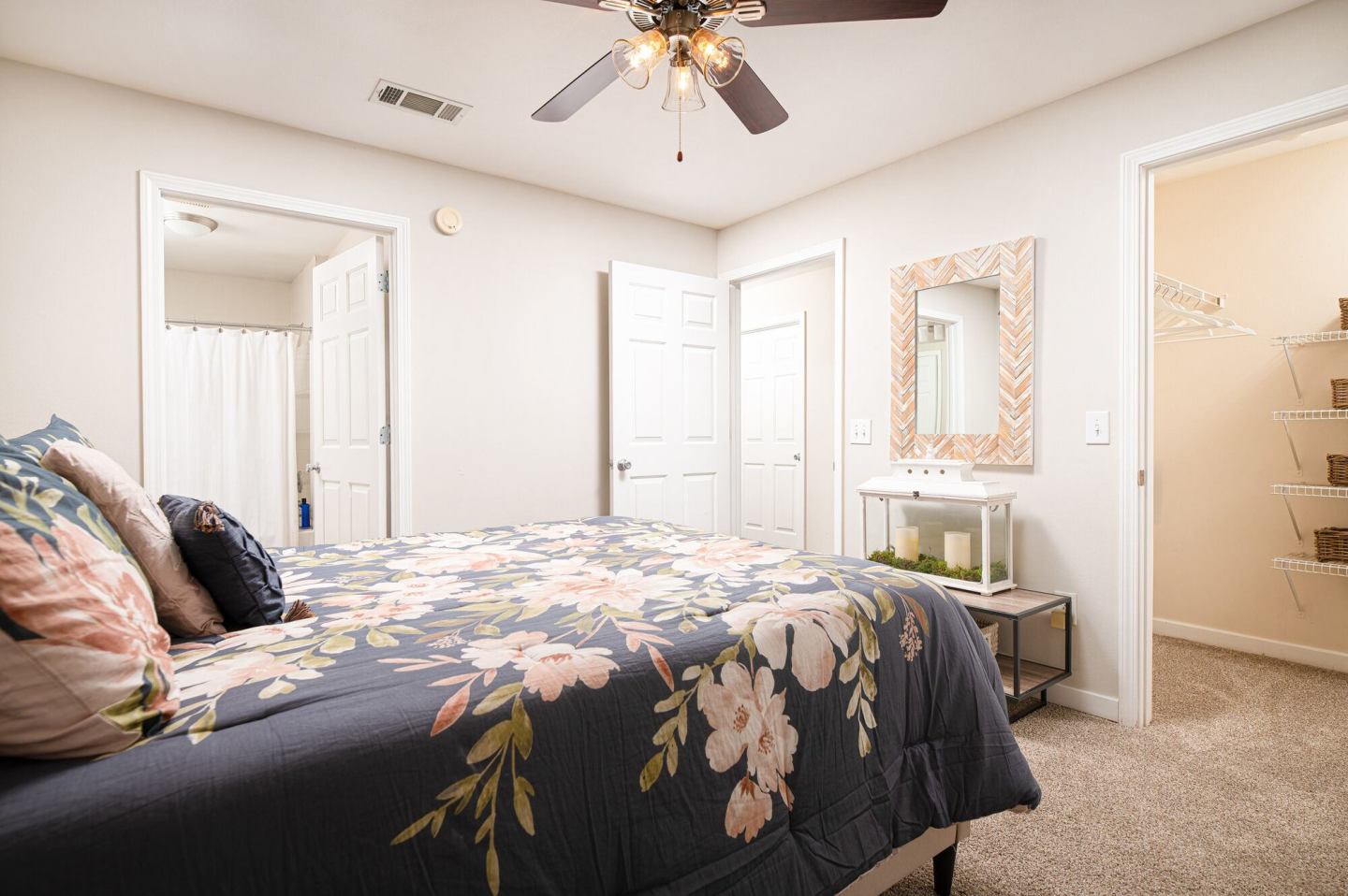 Spring Lake Apartments Image 10