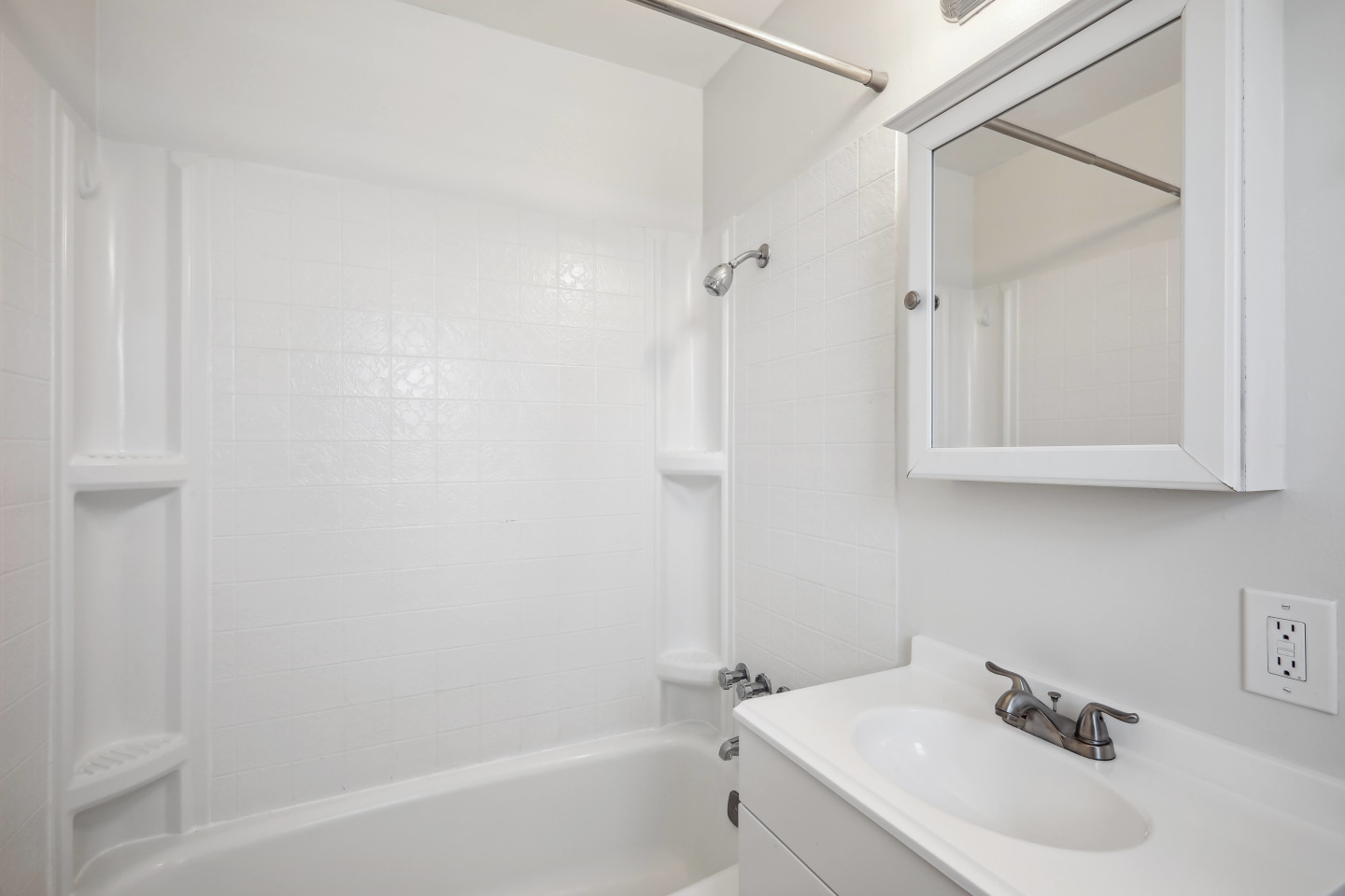 265 Vernon Street Apartments Image 31