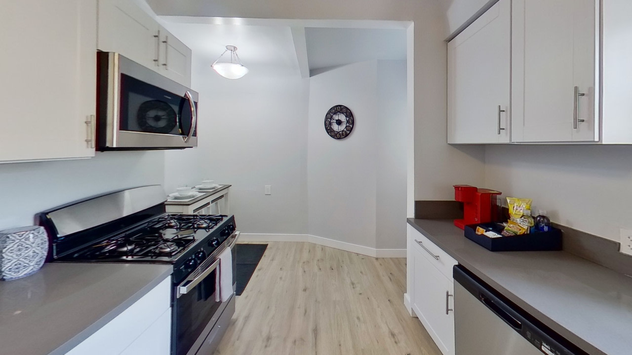 Kling Front Image 54