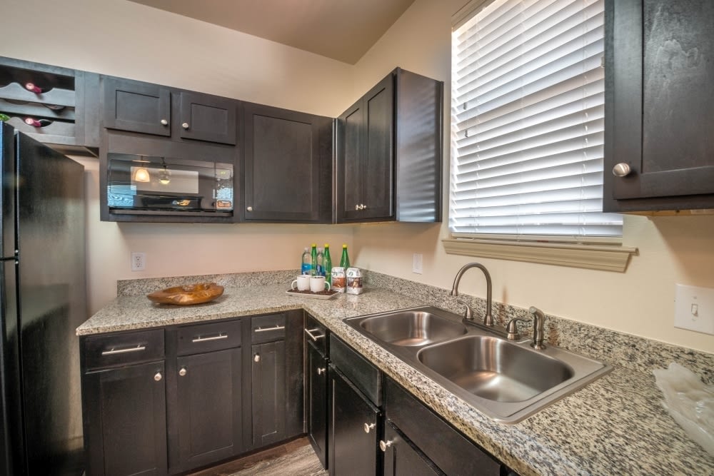 Paladin Apartments Image 20
