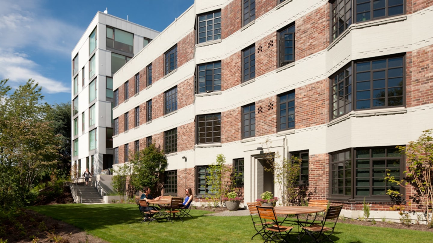 Belroy Apartments Image 13