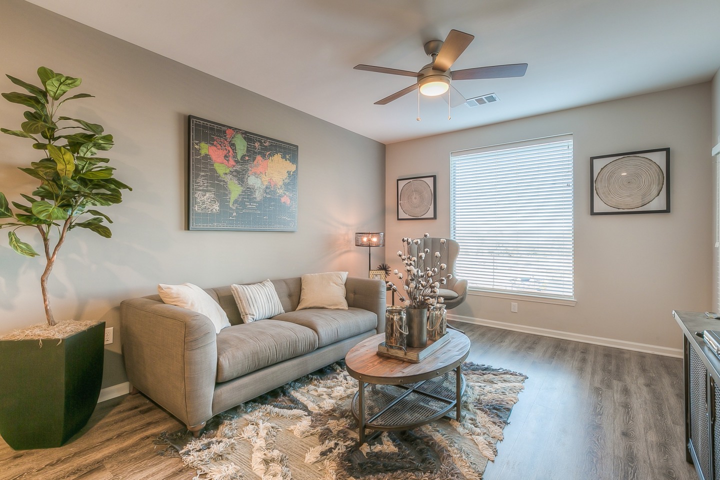 Edgewater at City Center Image 72