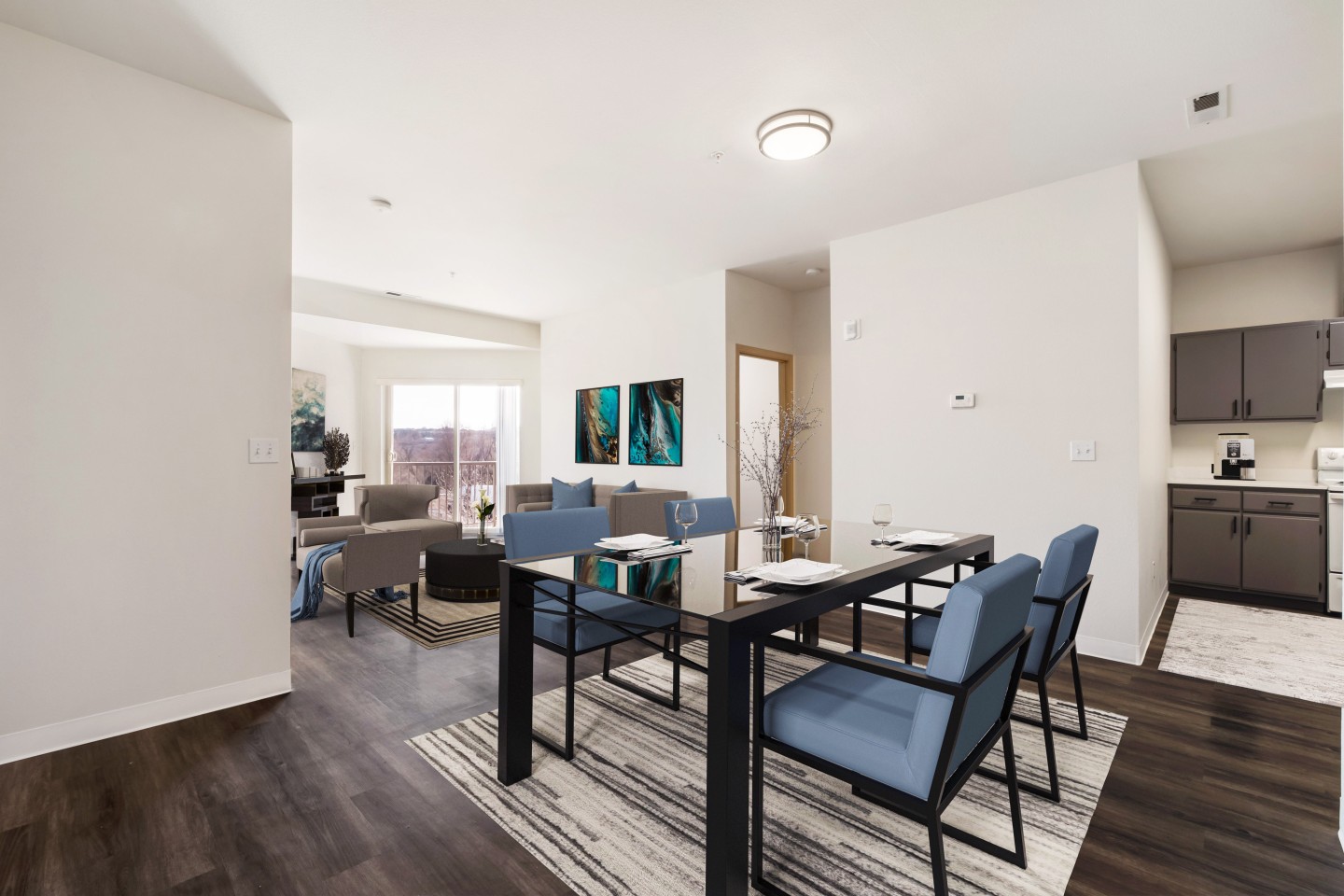 Shoreline Village Apartment Homes Image 38