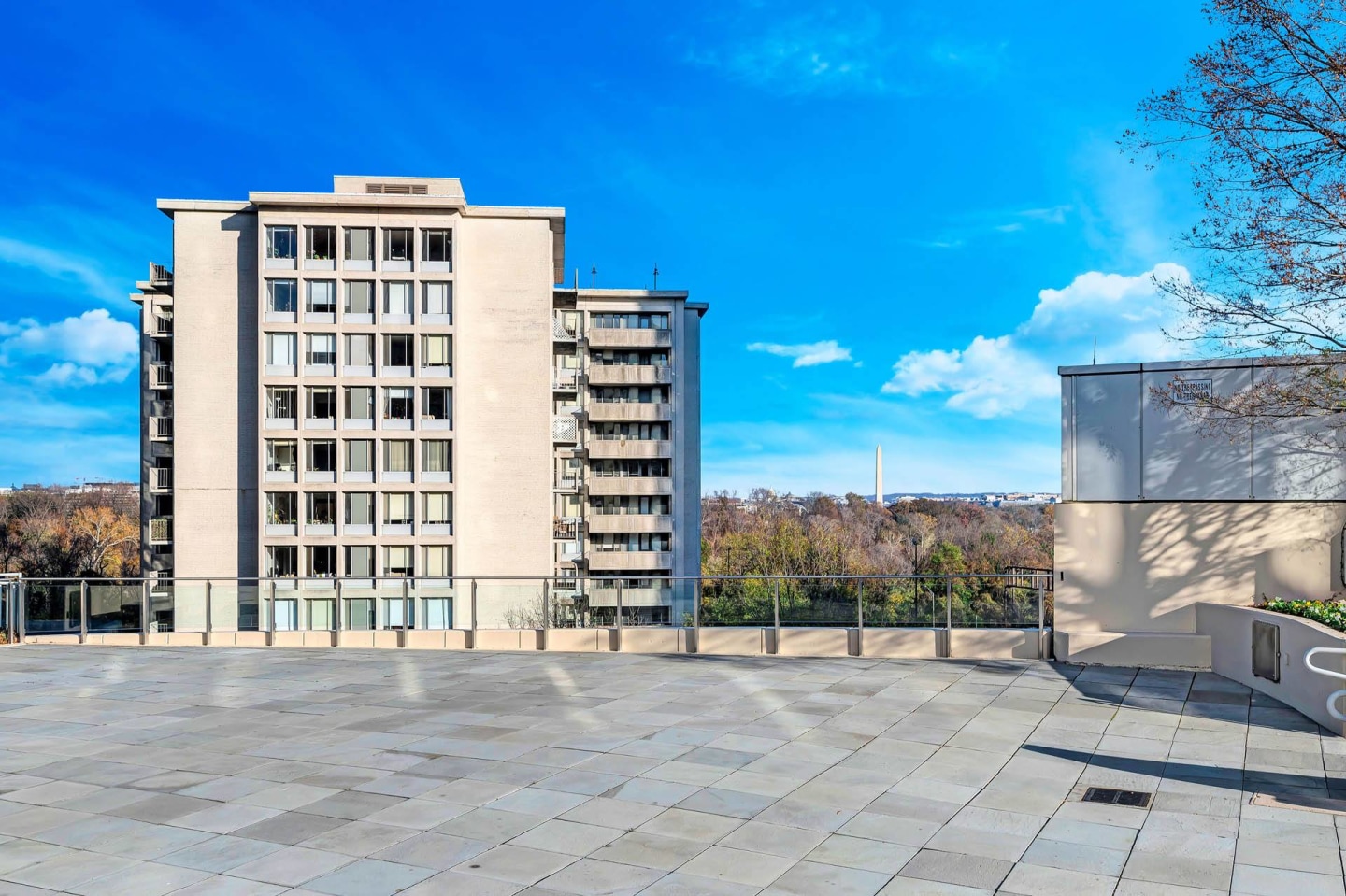London Normandy House Image 20