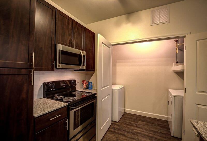 Residence at Gateway Village Image 41