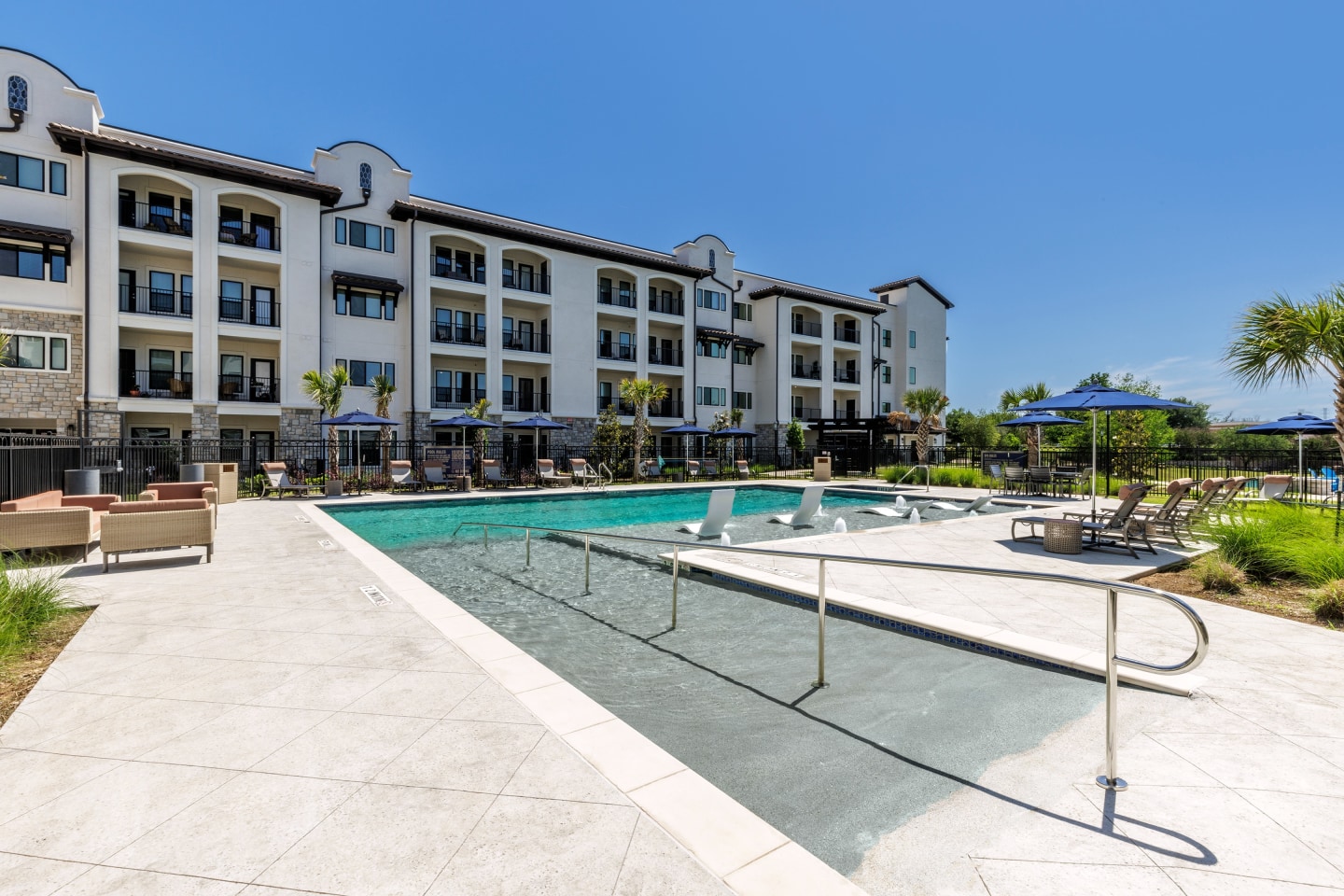 Arista at Riverstone Age 55+ Apartment Homes Image 12