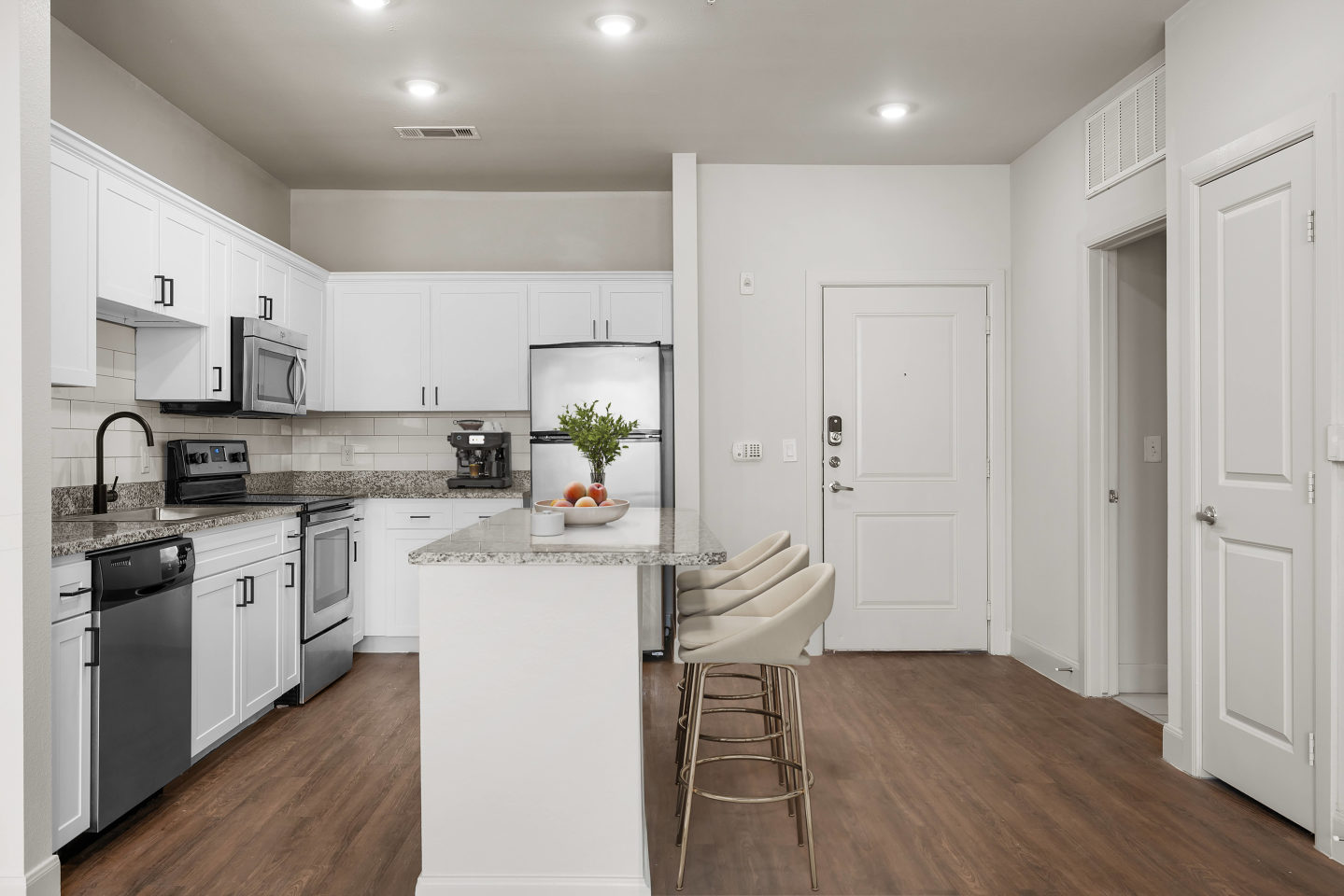 Bell Gateway Village Image 40