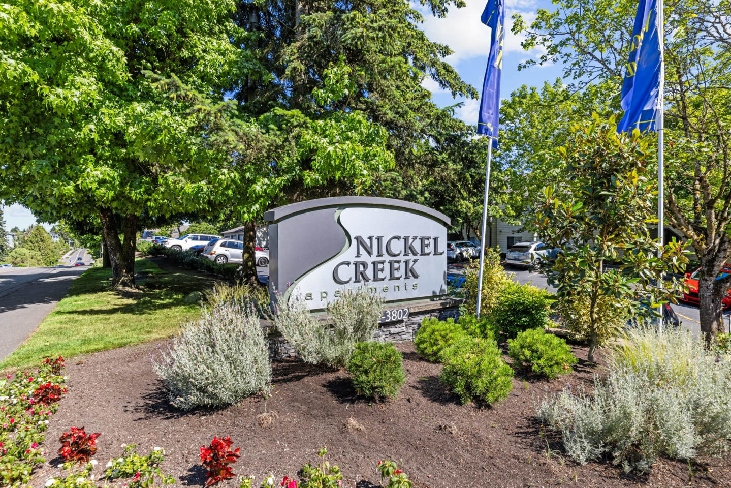 Nickel Creek Image 26