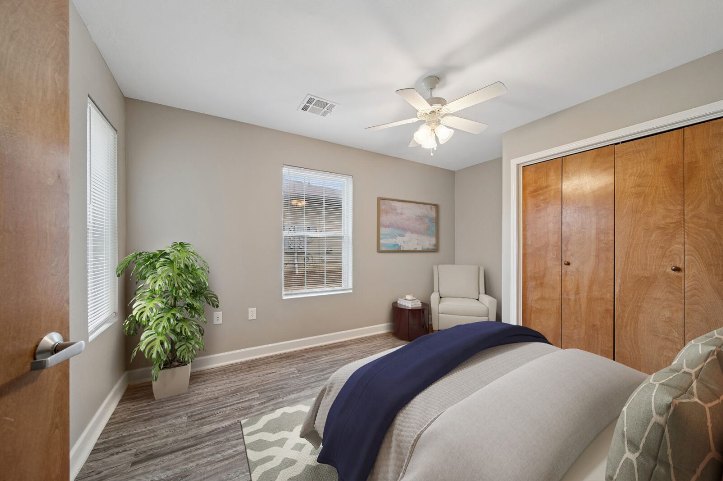East Oaks Village - Senior Housing Image 11