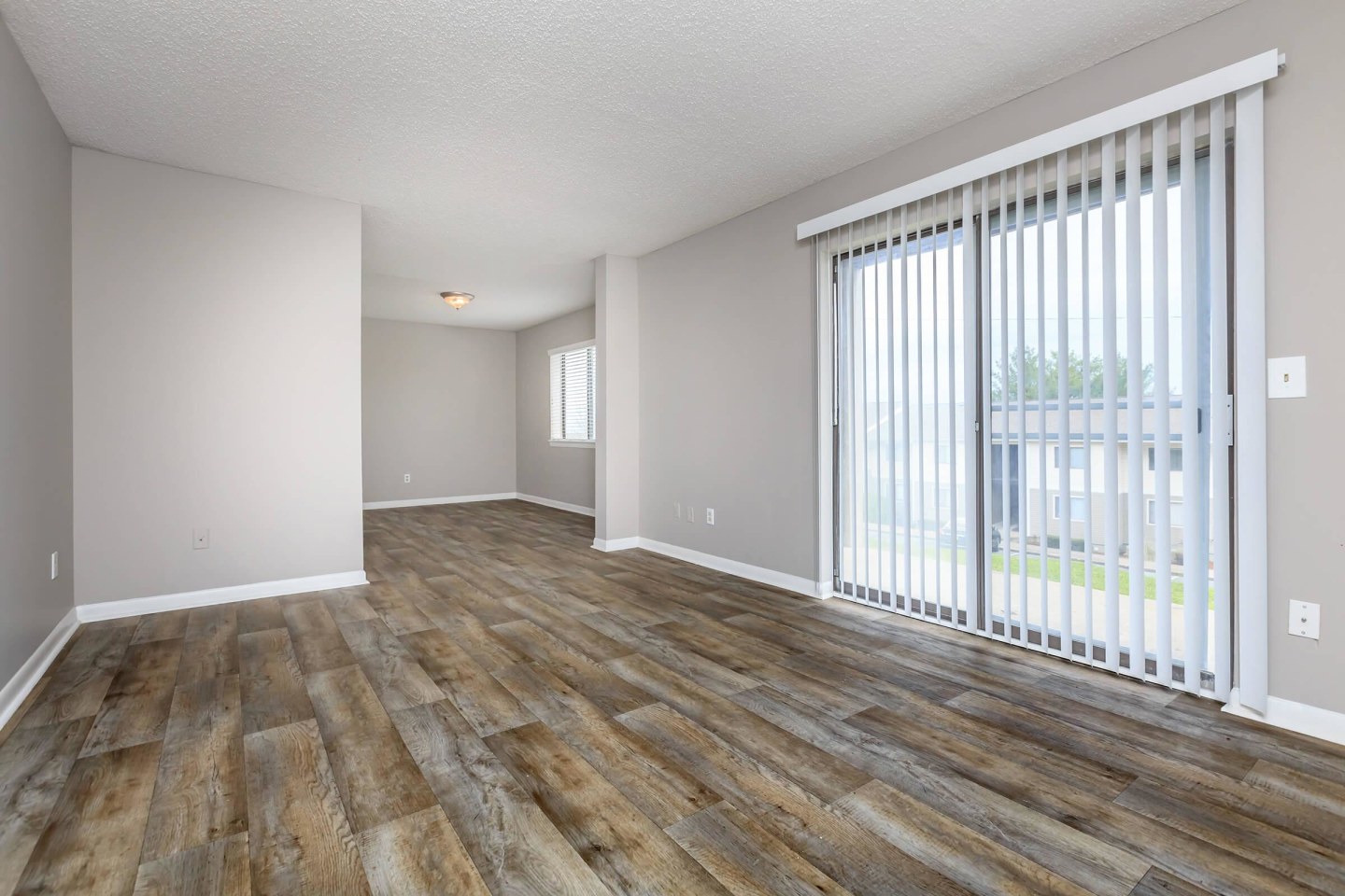 Hickory View Image 14