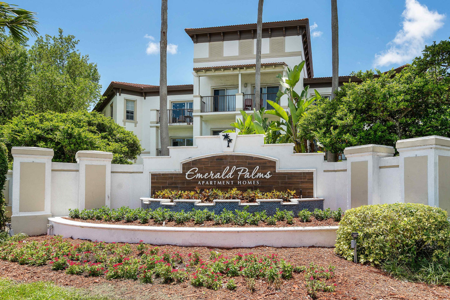 Emerald Palms Image 19