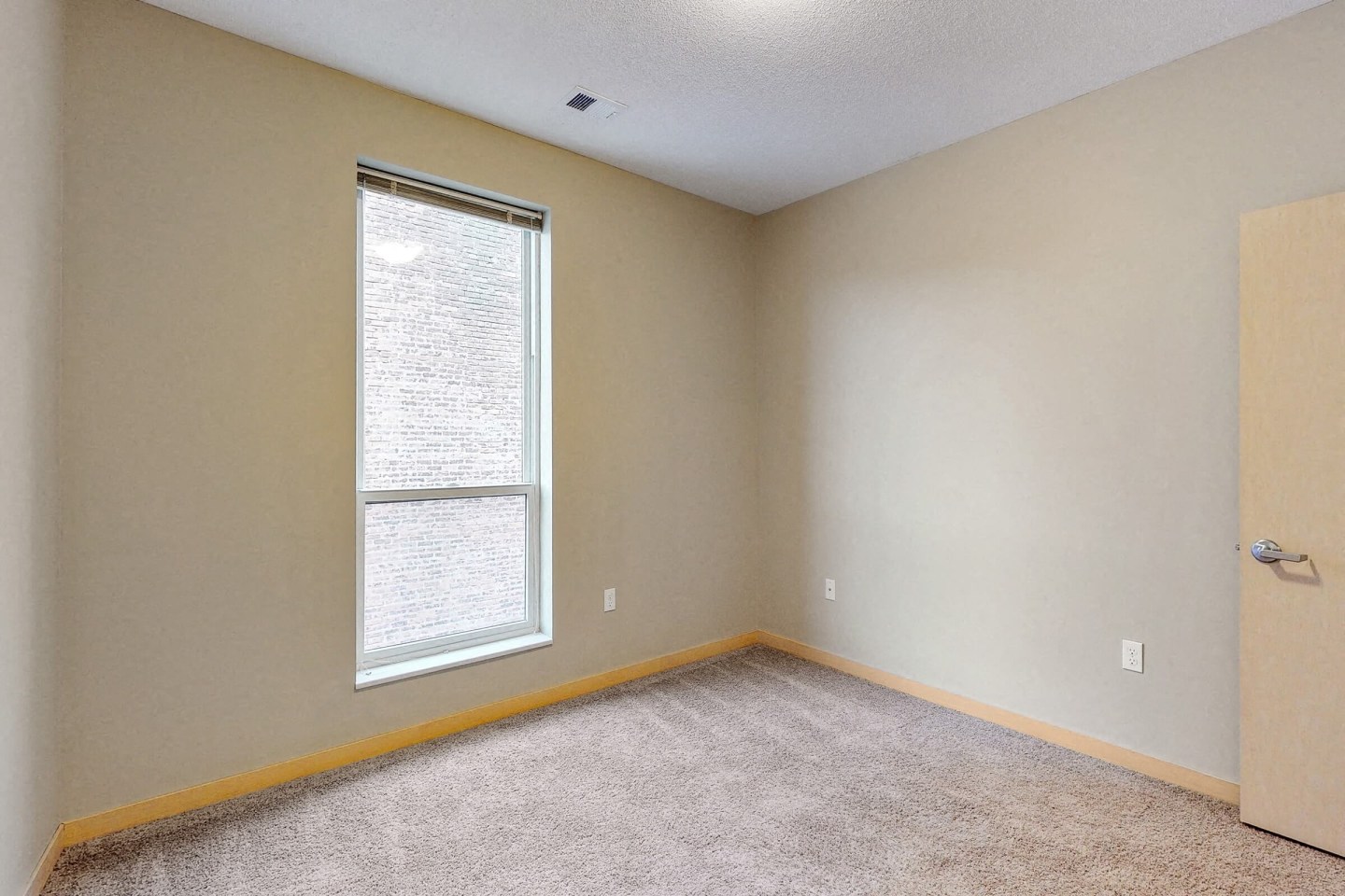 L14 Flats Image 59